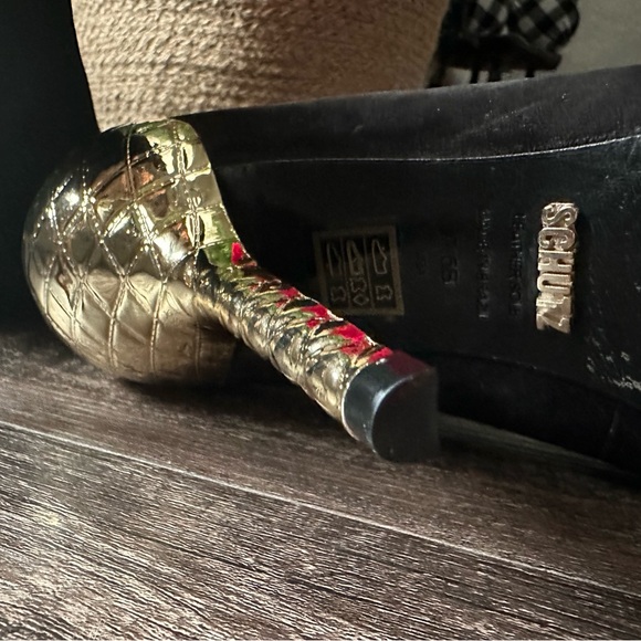 SCHUTZ Black Open Toe Leather Pumps With Gold Heels Size 7.5 - Picture 8 of 8